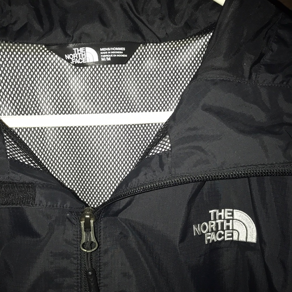 North Face Trendy Wind breaker - Picture 2 of 4